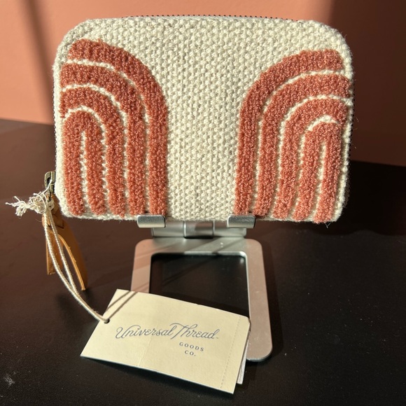 Universal Thread Handbags - Wallet